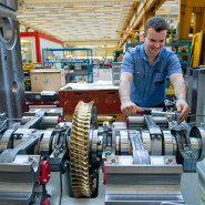 Bobst, une entreprise 100% vaudoise, mais  qui a compris que sa pérennité dépendait de sa présence sur tous les territoires. 